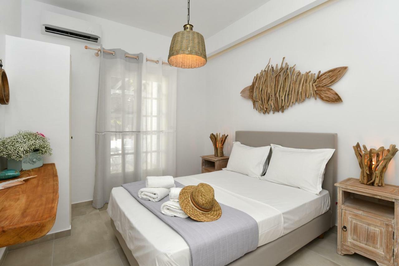 Corina Studios-Apartments Náousa Exterior foto